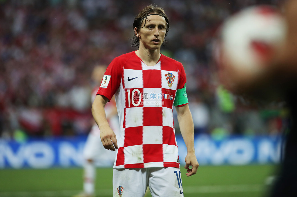 欧冠淘汰赛前瞻：巴萨客场挑战曼联,